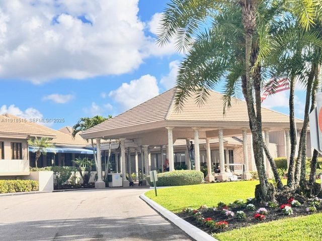 7951 Eastlake Dr C, Boca Raton, FL 33433