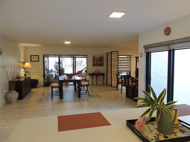 7951 Eastlake Dr C, Boca Raton, FL 33433