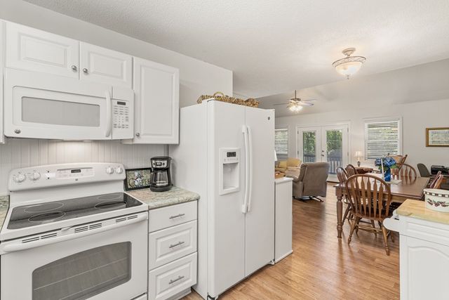 309 Woodland Lane, Hayesville, NC 28904