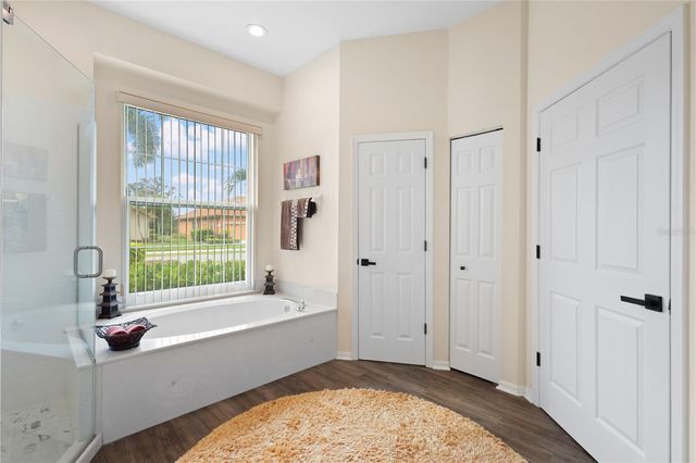 1985 WHITE FEATHER LANE, Nokomis, FL 34275