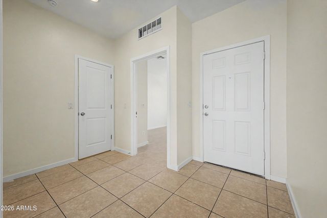 37154 N NAVARRA Road, San Tan Valley, AZ 85140
