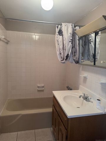 1310 Berlin Turnpike 427, Wethersfield, CT 06109