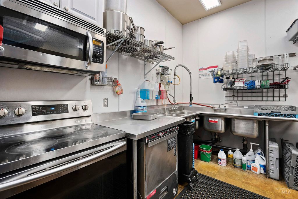 4035 N 2300 E, Filer, ID 83301 photo 20