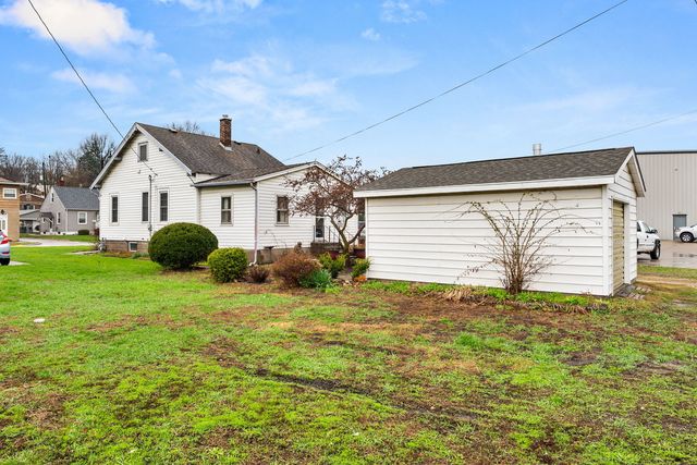313 1st Avenue, Silvis, IL 61282