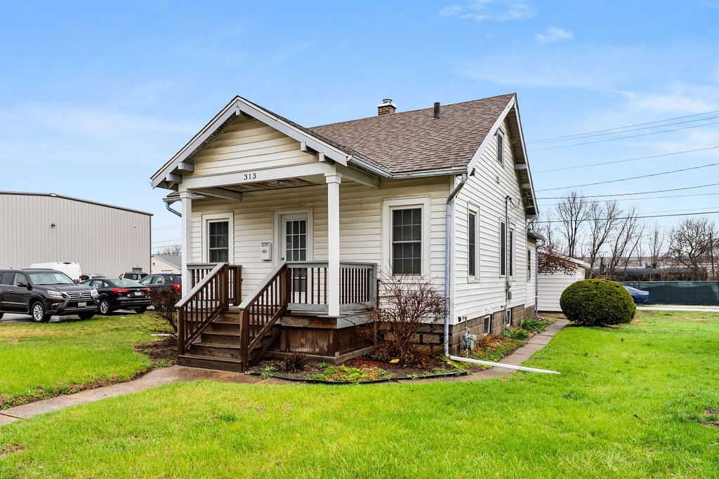 313 1st Avenue, Silvis, IL 61282