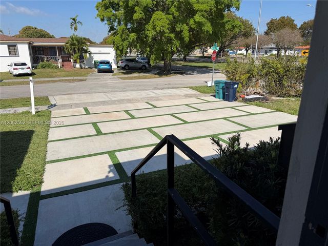 2401 SW 83rd Ave, Miami, FL 33155