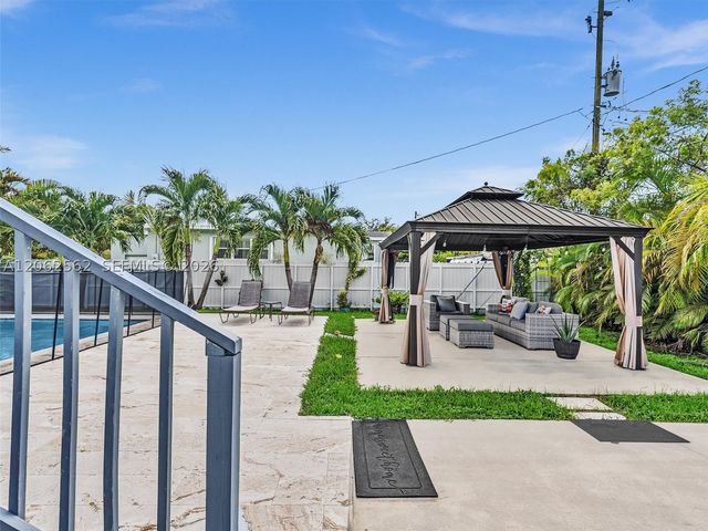 2401 SW 83rd Ave, Miami, FL 33155