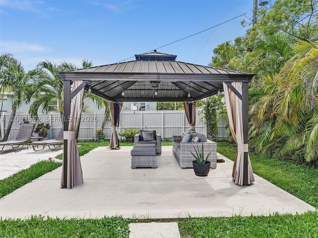 2401 SW 83rd Ave, Miami, FL 33155
