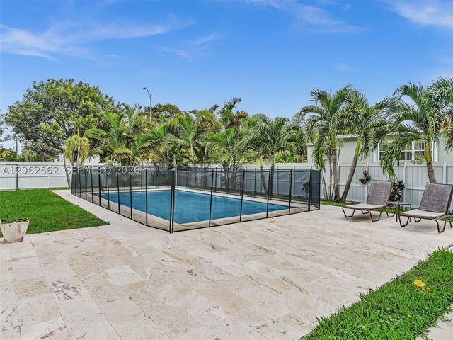 2401 SW 83rd Ave, Miami, FL 33155
