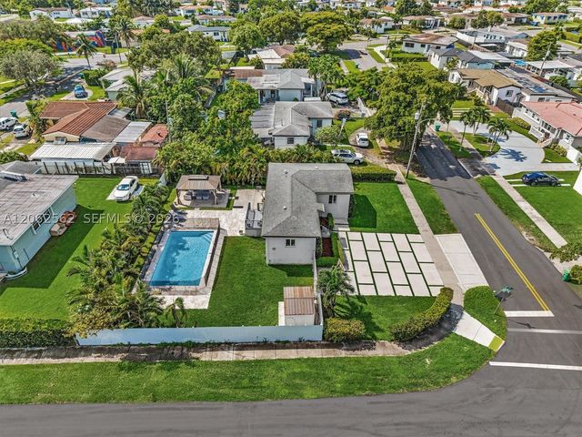 2401 SW 83rd Ave, Miami, FL 33155