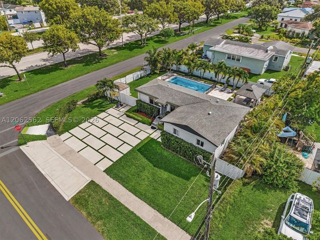 2401 SW 83rd Ave, Miami, FL 33155