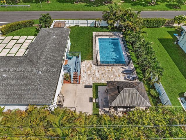 2401 SW 83rd Ave, Miami, FL 33155