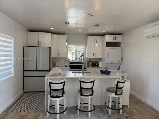 2401 SW 83rd Ave, Miami, FL 33155