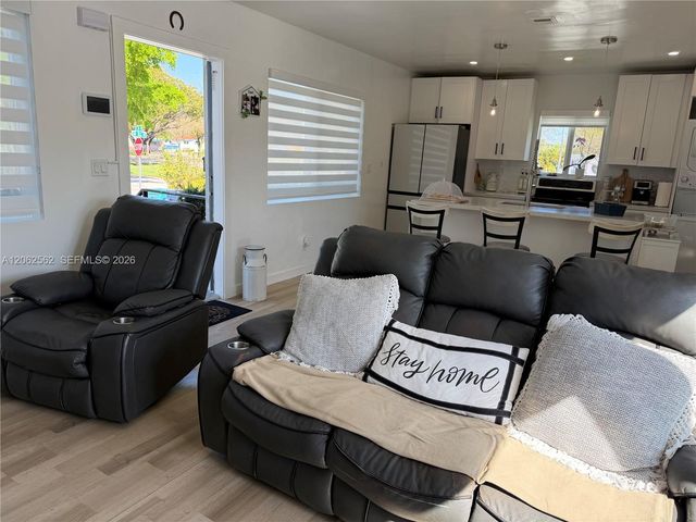 2401 SW 83rd Ave, Miami, FL 33155