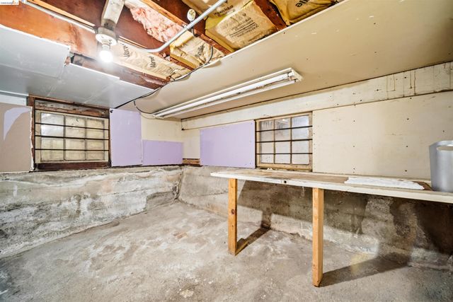 251 Alexander Ave, Daly City, CA 94014