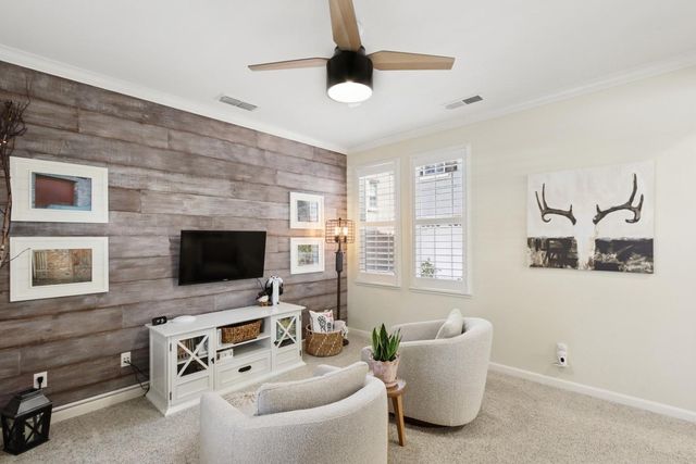 2035 Camp Whitney Cir, Rocklin, CA 95765