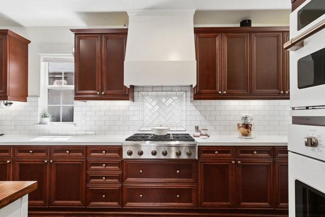 2035 Camp Whitney Cir, Rocklin, CA 95765