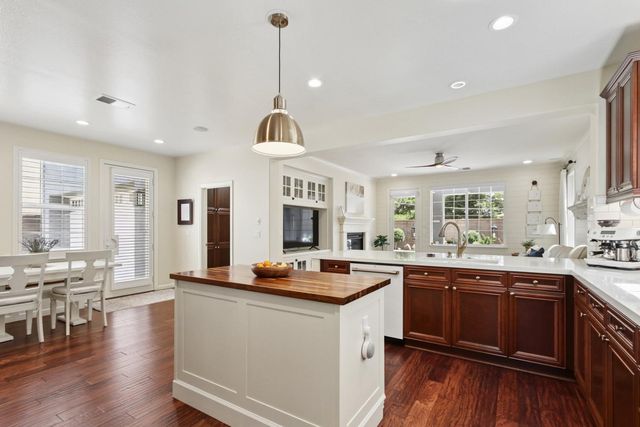 2035 Camp Whitney Cir, Rocklin, CA 95765