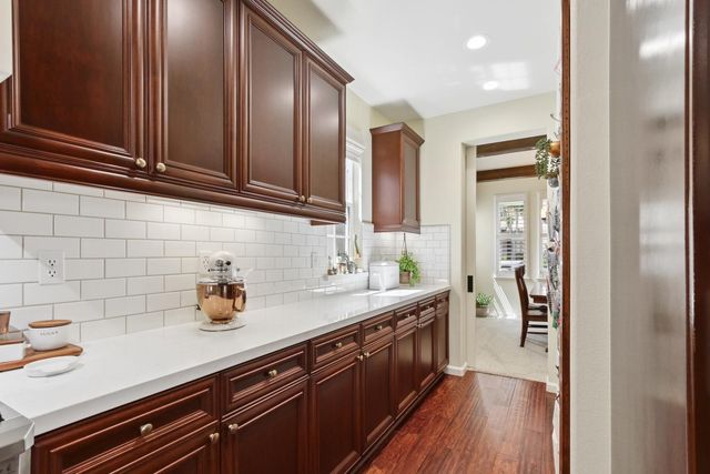 2035 Camp Whitney Cir, Rocklin, CA 95765
