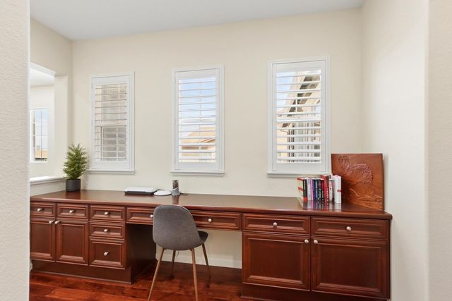 2035 Camp Whitney Cir, Rocklin, CA 95765