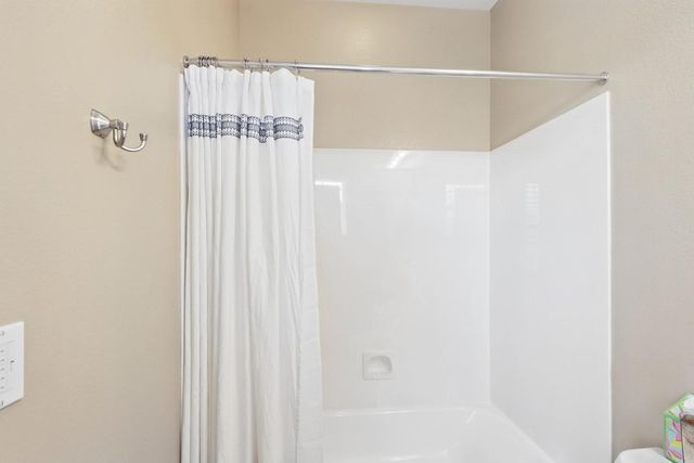 2035 Camp Whitney Cir, Rocklin, CA 95765