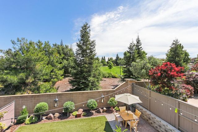 2035 Camp Whitney Cir, Rocklin, CA 95765