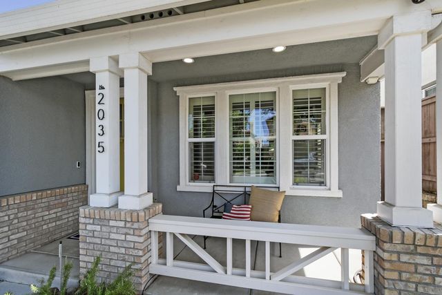 2035 Camp Whitney Cir, Rocklin, CA 95765