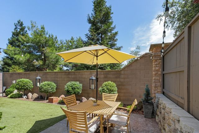 2035 Camp Whitney Cir, Rocklin, CA 95765
