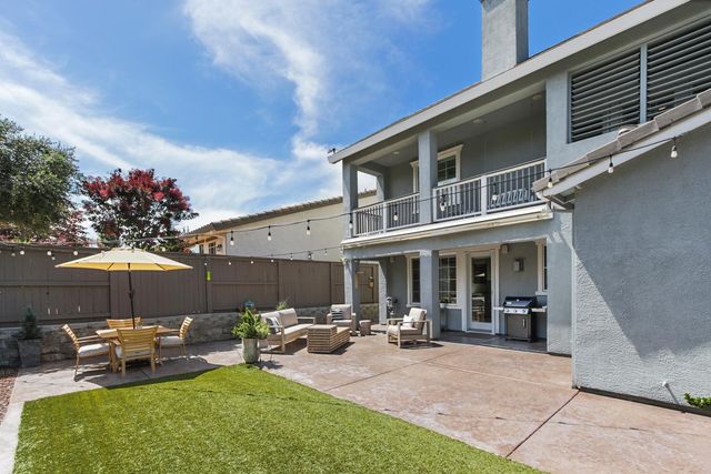 2035 Camp Whitney Cir, Rocklin, CA 95765