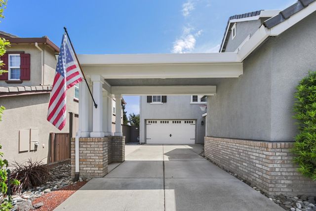 2035 Camp Whitney Cir, Rocklin, CA 95765