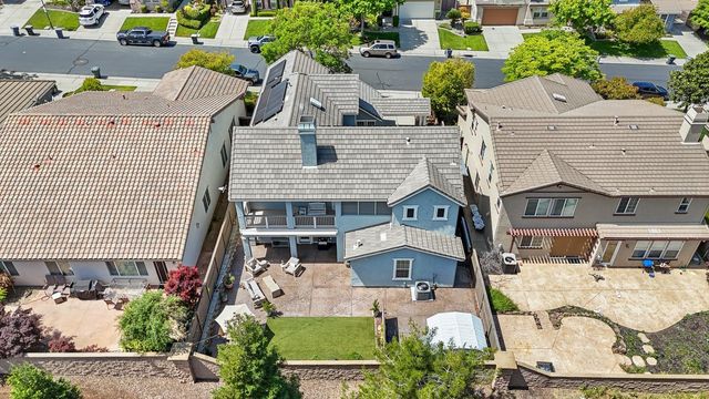 2035 Camp Whitney Cir, Rocklin, CA 95765