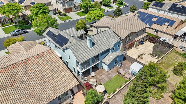 2035 Camp Whitney Cir, Rocklin, CA 95765