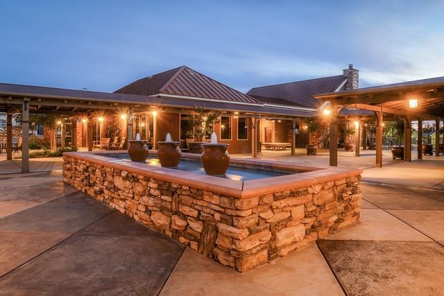 2035 Camp Whitney Cir, Rocklin, CA 95765