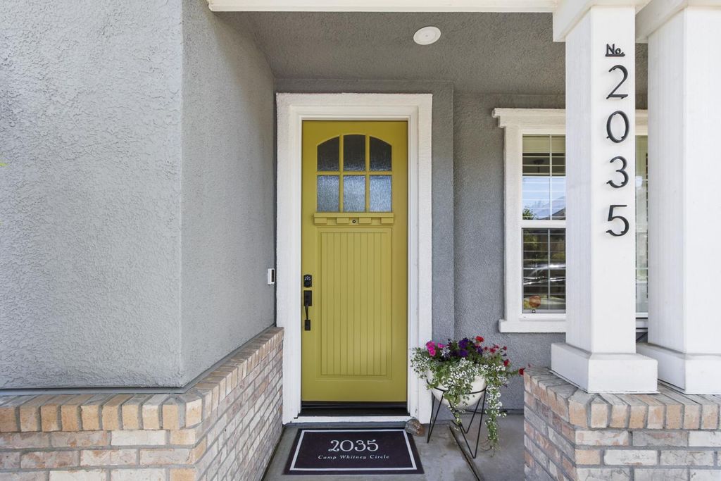 2035 Camp Whitney Cir, Rocklin, CA 95765