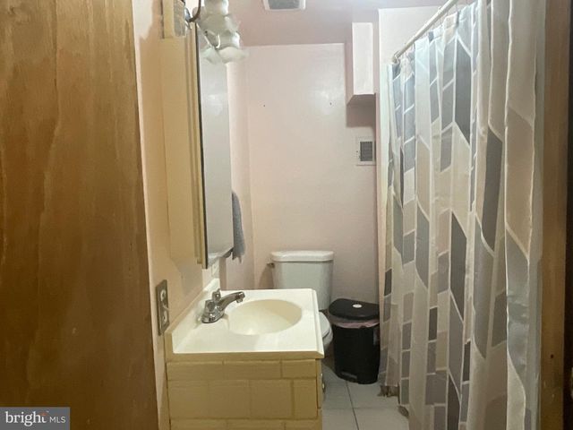2112 HOWELL ST, Camden, NJ 08105