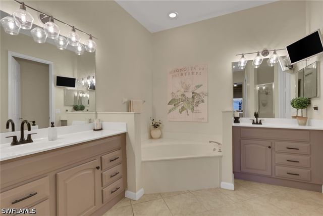 4501 Cardinal Cove LN, Naples, FL 34114
