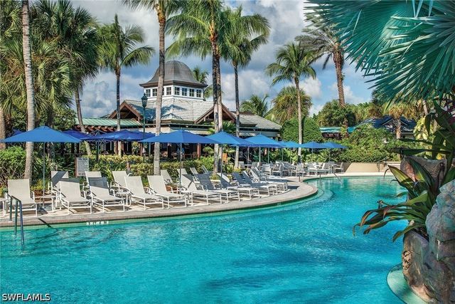4501 Cardinal Cove LN, Naples, FL 34114