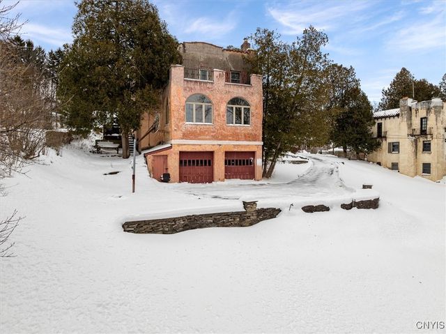 310 Barrington Road, Syracuse, NY 13214