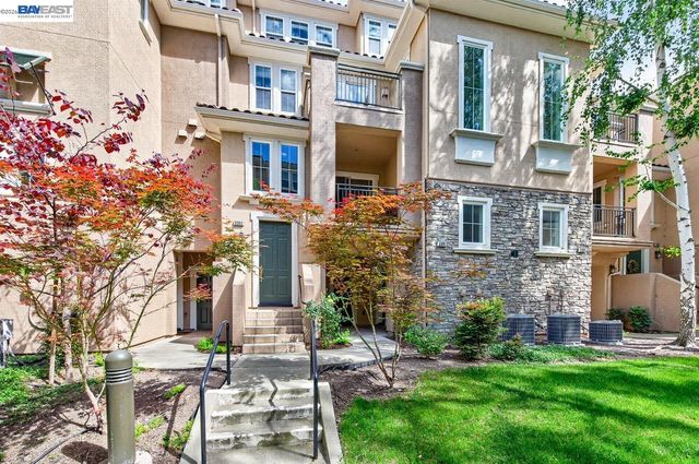 3391 Monaghan St, Dublin, CA 94568