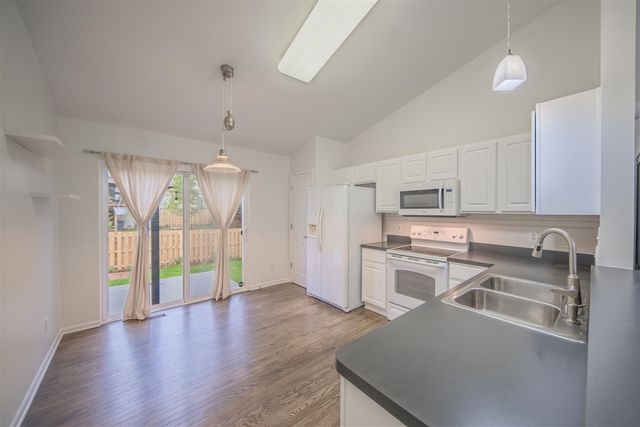 6261 Maplehurst Drive, Ypsilanti, MI 48197