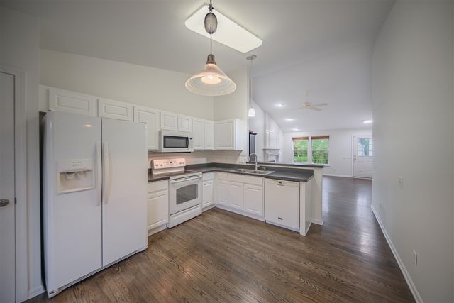 6261 Maplehurst Drive, Ypsilanti, MI 48197