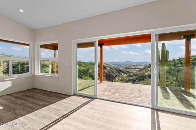 55 E Mosey Way, Wickenburg, AZ 85390