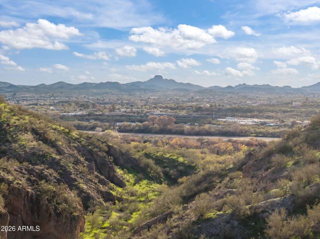 55 E Mosey Way, Wickenburg, AZ 85390