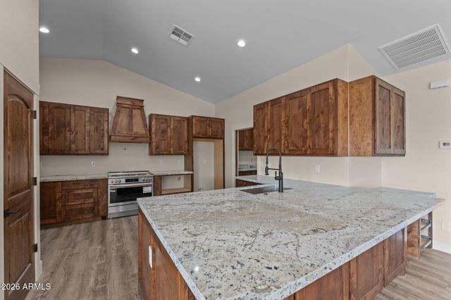 55 E Mosey Way, Wickenburg, AZ 85390