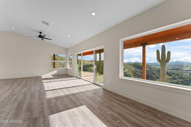 55 E Mosey Way, Wickenburg, AZ 85390