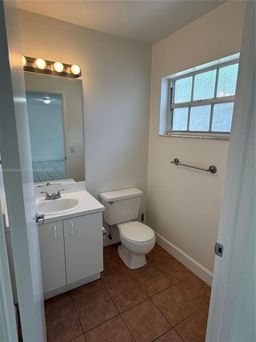 13495 SW 62nd St, Miami, FL 33183