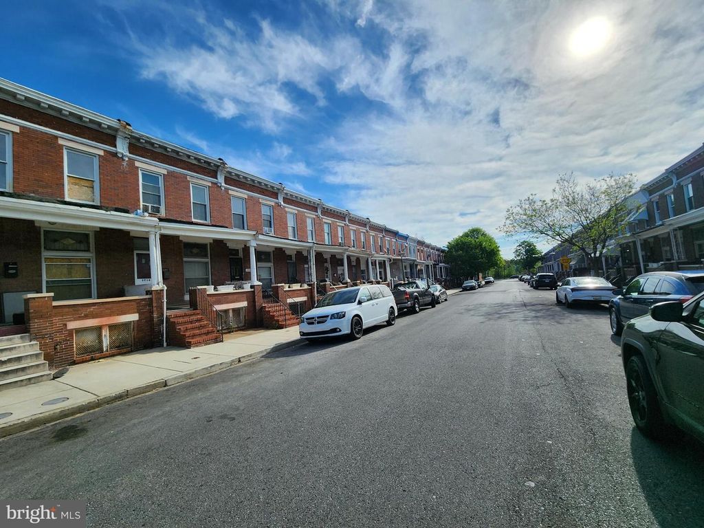 Image 3 of property listing at 1715 DARLEY AVE, Baltimore, MD 21213