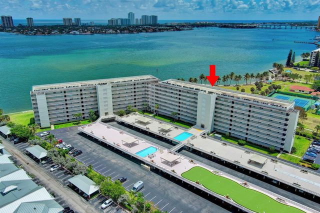 801 Lake Shore Drive 716, Lake Park, FL 33403