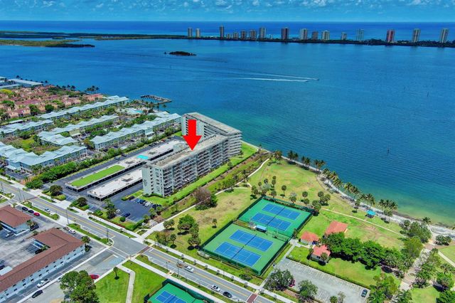 801 Lake Shore Drive 716, Lake Park, FL 33403