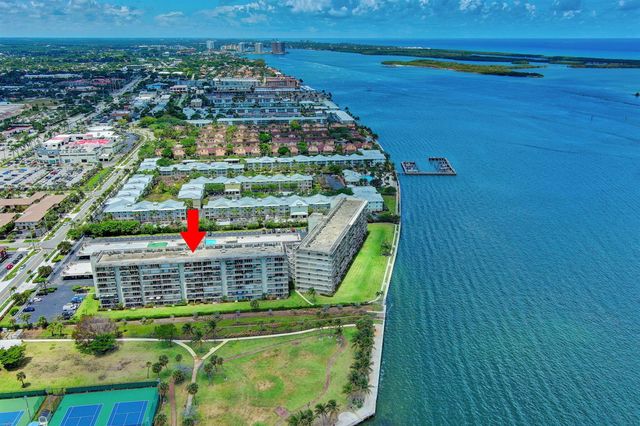 801 Lake Shore Drive 716, Lake Park, FL 33403